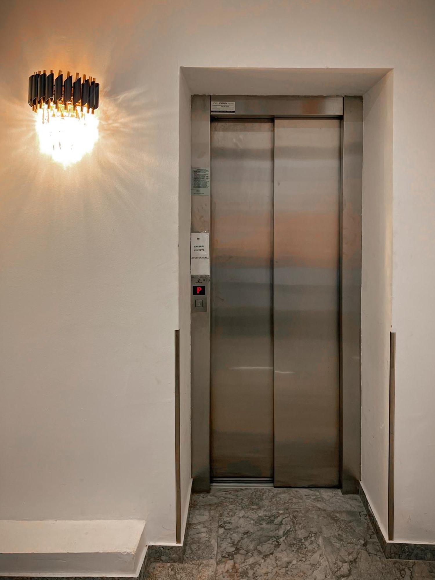 Hotel Neon ทิมิชัวรา ภายนอก รูปภาพ