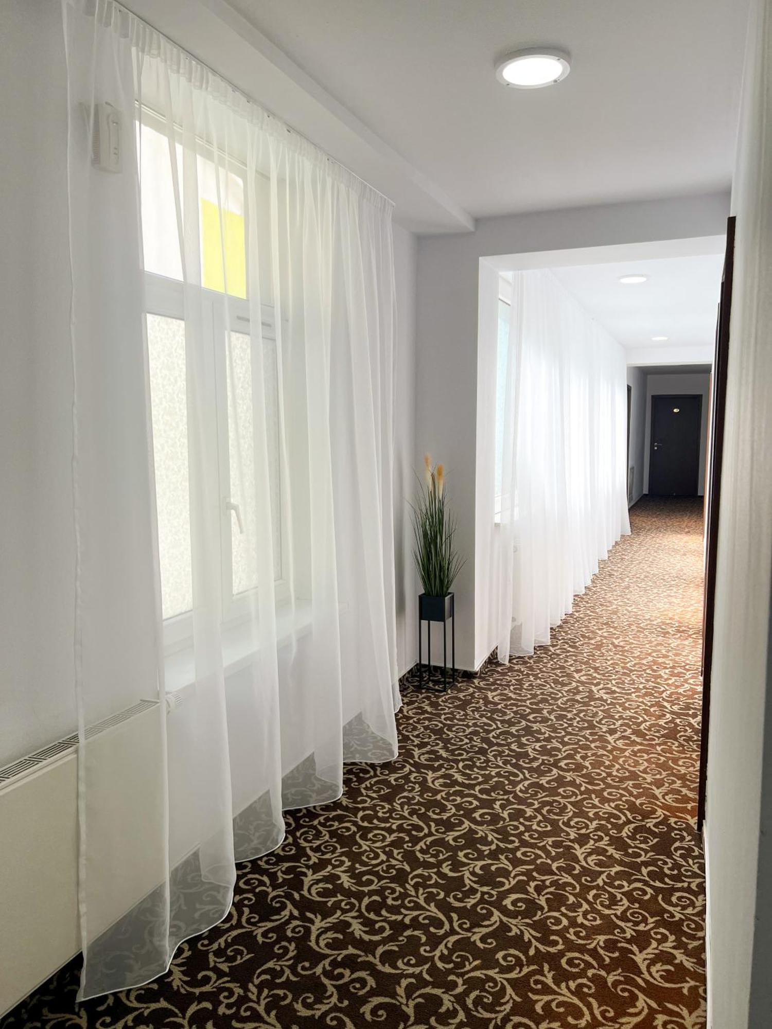 Hotel Neon ทิมิชัวรา ภายนอก รูปภาพ